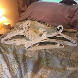 Plastic Clothing Hangers